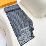 Louis Vuitton 100% imported knitted cashmere scarf Size: 180*32cm - Image 8