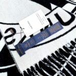 Louis Vuitton pattern high-end warm scarf Size: 45*215cm - Image 6