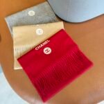 Chanel 100% premium cashmere ripple scarf - Image 3