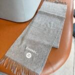 Chanel 100% premium cashmere ripple scarf - Image 7