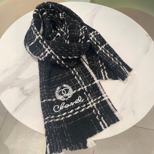 Chanel Classic Black and White Chanel Style Pattern 100% Sheep Wool Scarf  Size: 32*186cm