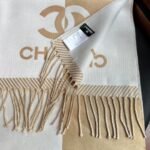 𝐂𝐇𝐀𝐍𝐄𝐋Double-sided color-blocked jacquard scarf Size: 184*34cm - Image 6