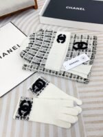 CHANEL wool suit hat three-piece set hat + scarf + gloves 