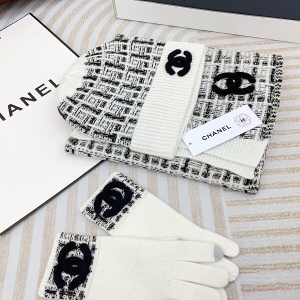 CHANEL wool suit hat three-piece set hat + scarf + gloves 