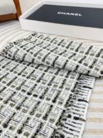 CHANEL wool suit hat three-piece set hat + scarf + gloves  - Image 7