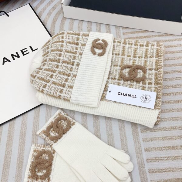 CHANEL wool suit hat three-piece set hat + scarf + gloves