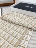 CHANEL wool suit hat three-piece set hat + scarf + gloves - Image 6