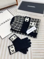 CHANEL wool suit hat three-piece set hat + scarf + gloves