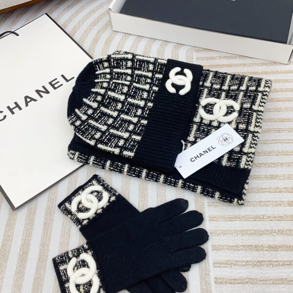 CHANEL wool suit hat three-piece set hat + scarf + gloves