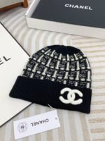 CHANEL wool suit hat three-piece set hat + scarf + gloves - Image 5