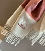 CHANEL 100% cashmere water ripple small scarf  Size: 30*180cm - Image 6