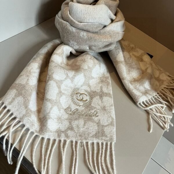 Chanel Paris Fashion Show new cashmere Scarf