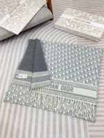 DIOR double-sided cashmere scarf with letters Size: 45*200cm