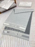 DIOR double-sided cashmere scarf with letters Size: 45*200cm - Image 8