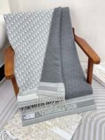 DIOR double-sided cashmere scarf with letters Size: 45*200cm - Image 4