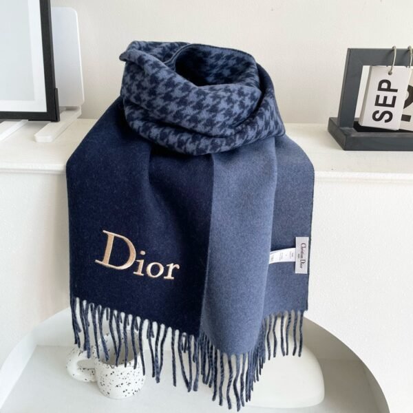 Dior scarf  Size: 32*180cm