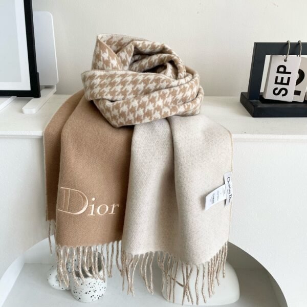 Dior scarf  Size: 32*180cm