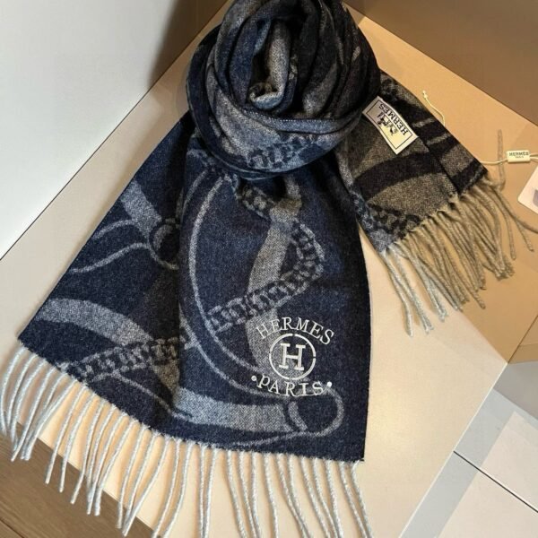Hermès 100% premium lambskin Scarf