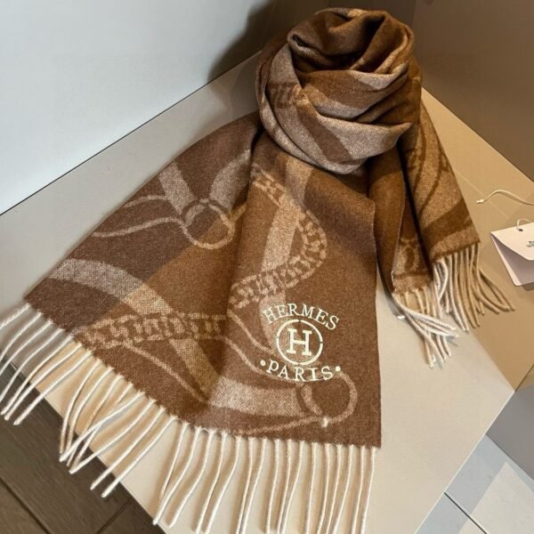 Hermès 100% premium lambskin Scarf