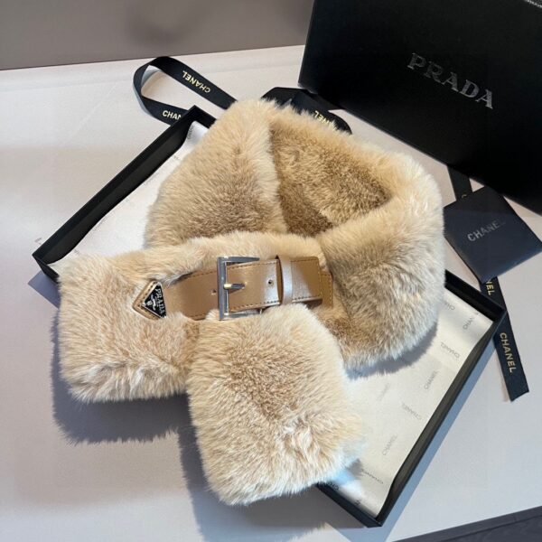 Prada winter neck Scarf