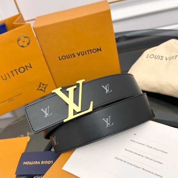 Louis Vuitton LV Initiales Blason 40mm Reversible Belt