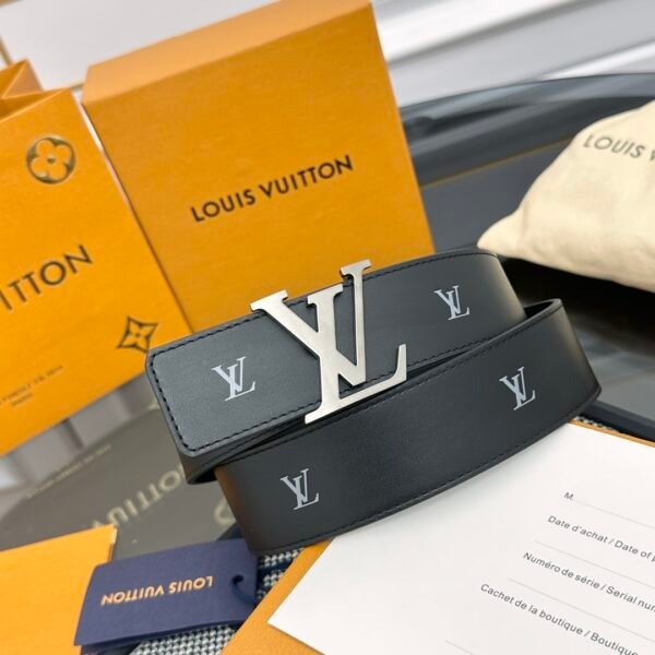 Louis Vuitton LV Initiales Blason 40mm Reversible Belt