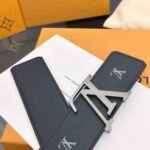 Louis Vuitton LV Initiales Blason 40mm Reversible Belt - Image 7