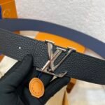 Louis Vuitton LV double-sided two-color lychee pattern belt Width: 4cm - Image 4