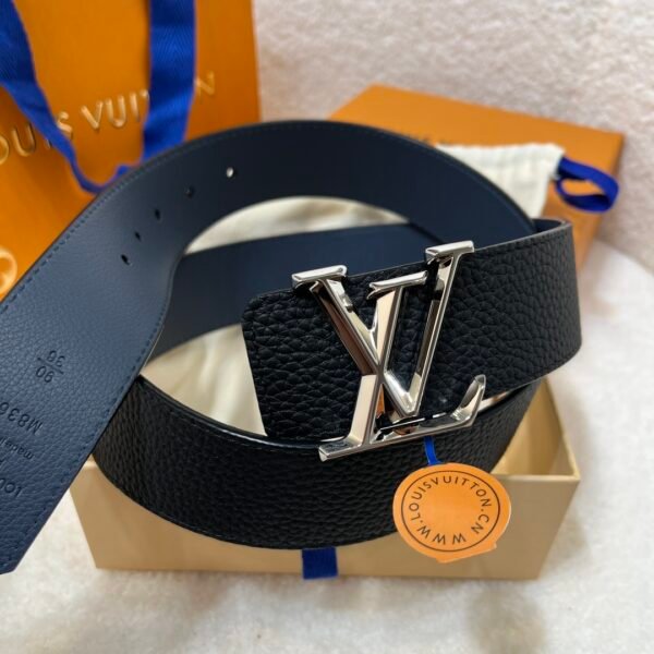 Louis Vuitton LV double-sided two-color lychee pattern belt Width: 4cm