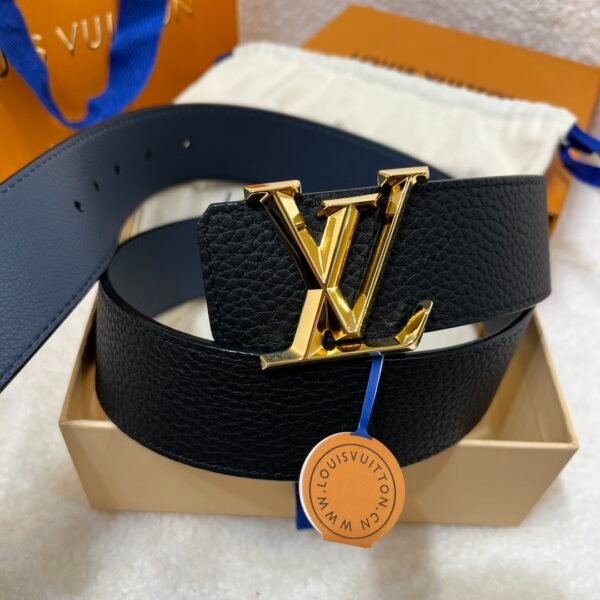 Louis Vuitton LV double-sided two-color lychee pattern belt Width: 4cm