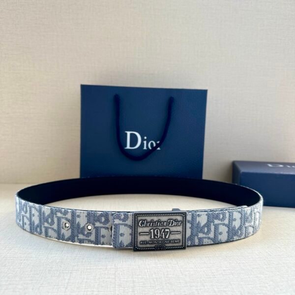 Dior belt buckle Width: 3.5cm