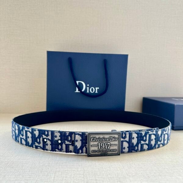 Dior belt buckle Width: 3.5cm