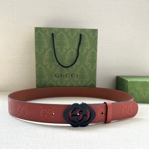 GUCCI printed embossed blue leather belt Width: 4.0cm