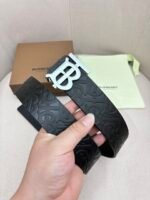 BURBERRY Men's Metal Buckle Top Layer Leather Double-Sided Belt Width: 4.0cm - Image 6