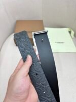 BURBERRY Men's Metal Buckle Top Layer Leather Double-Sided Belt Width: 4.0cm - Image 3