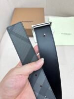 BURBERRY Men's Metal Buckle Top Layer Leather Double-Sided Belt Width: 4.0cm - Image 3