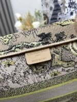 𝗗𝗜𝗢𝗥 Apricot Yellow Tiger 【medium 】 𝗕𝗼𝗼𝗸 𝘁𝗼𝘁𝗲 Shopping Bag - Image 6