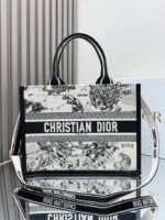 Dior leather and milky white constellation with shoulder strap【medium】book tote shopping bag