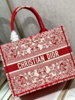 Dior Croce Heart Red 【Medium】 Embroidered Shopping Bag - Image 7
