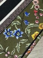 Dior【Military Green Bauhinia】【Medium】 Embroidered Shopping Bag - Image 8