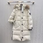 Canada Goose Casual Raccoon Fur Collar Down Jacket - Image 6