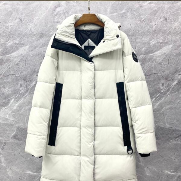 Canada Goose 90% duck down mid-length down jacket for women
