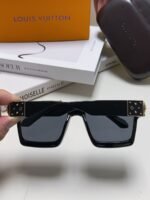 LOUIS VUITTON Sunglasses - Image 7
