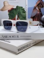 LOUIS VUITTON Sunglasses