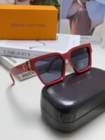 LOUIS VUITTON Sunglasses - Image 4