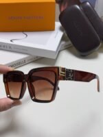 LOUIS VUITTON Sunglasses - Image 6