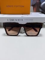 LOUIS VUITTON Sunglasses - Image 5
