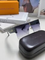 Louis Vuitton 2024 new metal square one-piece sunglasses for men and women - Image 4