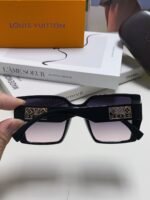 Louis Vuitton 2024 New Polarized Sunglasses for Women - Image 7