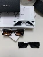 Prada 24-year new three-dimensional square frame sunglasses - Image 3